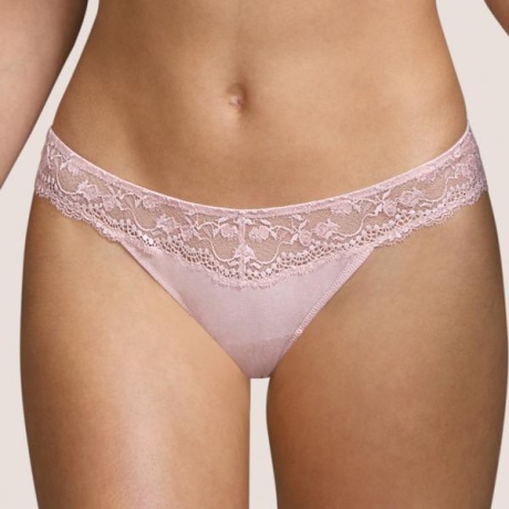 Raven string brief rose